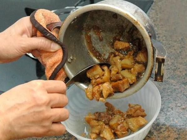10 sai lầm khi nấu ăn sẽ gây hại cho sức khỏe mà bạn ít nhận ra