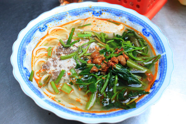 20 hàng bún riêu, canh bún ngon ở Sài Gòn