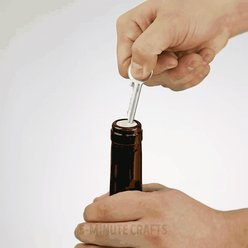 3 tuyệt chiêu mở nắp chai, lọ 'dễ như ăn kẹo' để việc vào bếp dễ dàng hơn