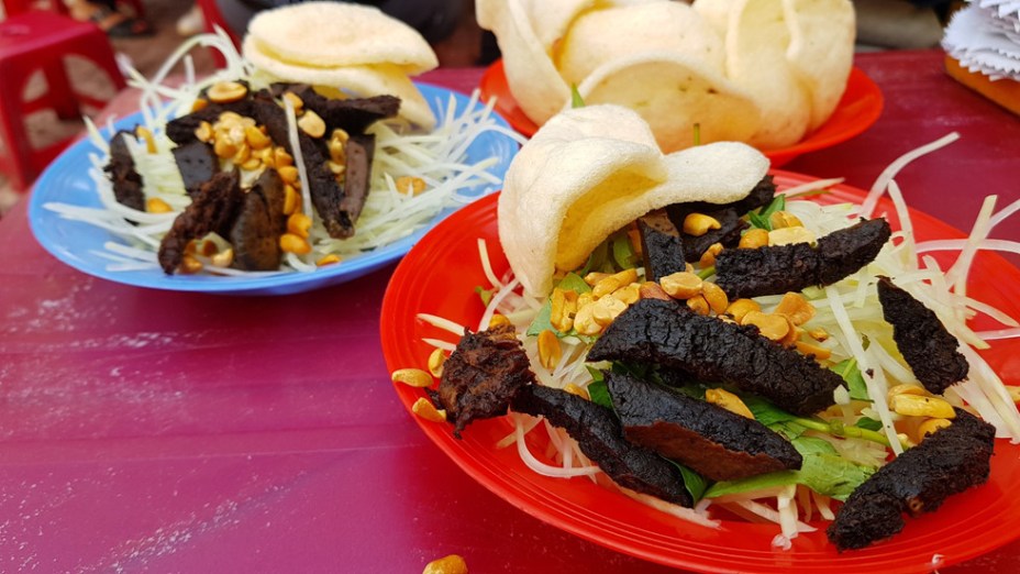 30 năm, quán gỏi bò khô từ vỉa hè lên ‘sang chảnh’ ở Nha Trang
