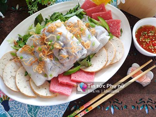 Lâu lâu làm bánh cuốn bằng chảo cho cả nhà ăn sáng