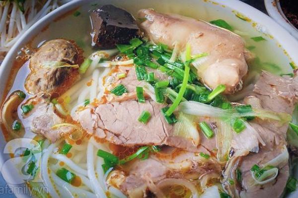 5 quán bún bò Huế ở Hà Nội đã được cộng đồng mạng kiểm chứng là ngon tuyệt