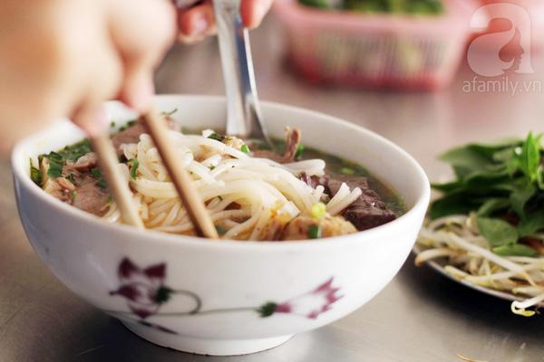 5 quán bún bò Huế ở Hà Nội đã được cộng đồng mạng kiểm chứng là ngon tuyệt