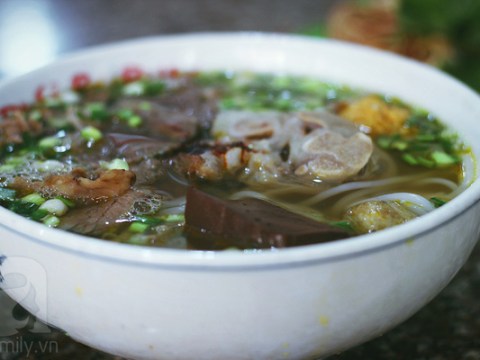 5 quan bun bo hue o ha noi da duoc cong dong mang kiem chung la ngon tuy 5 quán bún bò Huế ở Hà Nội đã được cộng đồng mạng kiểm chứng là ngon tuyệt