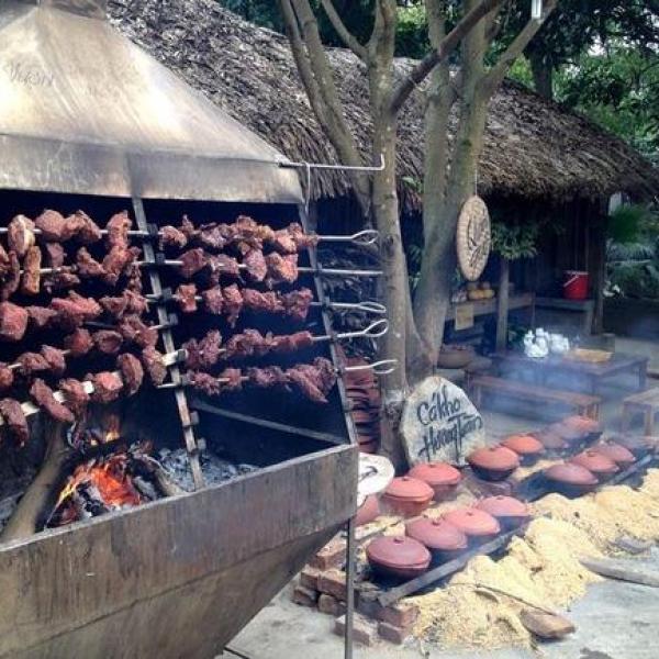 8 quán ăn ngon, đẹp ở Hà Nội và Sài Gòn để bạn thoải mái ăn chơi nếu không đi du lịch 2/9