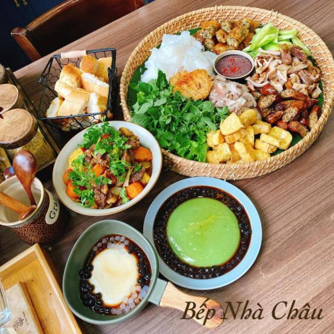 8X khoe hơn 30 mâm cơm đẹp như của đầu bếp, bố chồng suốt ngày khen “nấu gì cũng ngon”