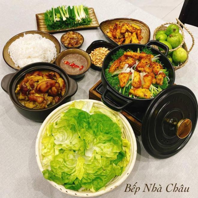 8X khoe hơn 30 mâm cơm đẹp như của đầu bếp, bố chồng suốt ngày khen “nấu gì cũng ngon”