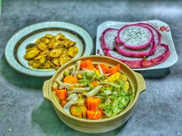 8X khoe loạt mâm cơm 'không ngon không lấy tiền', nhà chỉ 2 người mà nấu ăn bữa nào cũng chỉn chu