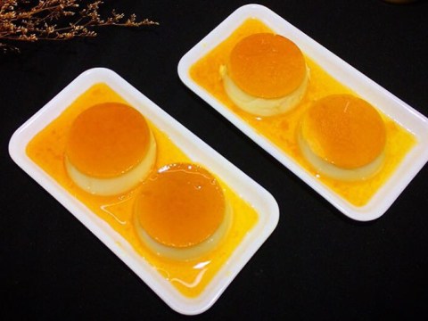 9x xinh nhu mong chia se bi quyet cho mon banh flan min muot nhu da em be 9x xinh như mộng chia sẻ bí quyết cho món bánh flan mịn mượt như da em bé