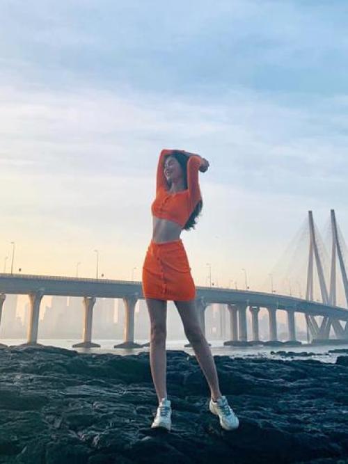 Á hậu Ngọc Thảo là người có đam mê khám phá ẩm thực, nếm nhiều món ăn mới lạ ở mỗi nơi mà cô đặt chân qua.