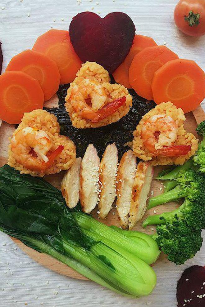 Ăn sang như nhà hàng mỗi tháng chỉ hết 1,5 triệu đồng, nàng sinh viên khiến dân mạng choáng váng