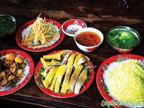 an thu com ga ba buoi o ha noi Ăn thử cơm gà Bà Buội ở Hà Nội