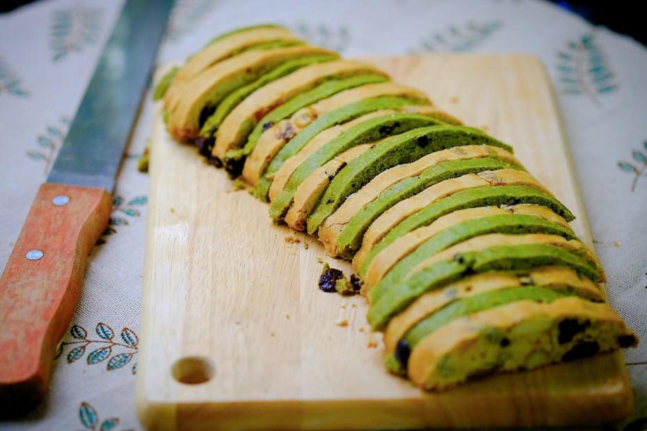 Ăn vặt lành mạnh cùng bánh Biscotti