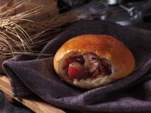 ban hoan toan co the tu lam banh mi thit kho ngon bat ngo theo cach nay Bạn hoàn toàn có thể tự làm bánh mì thịt kho ngon bất ngờ theo cách này