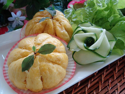 Bánh bao bí đỏ hấp mềm thơm