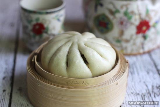 Bánh bao nhân thịt