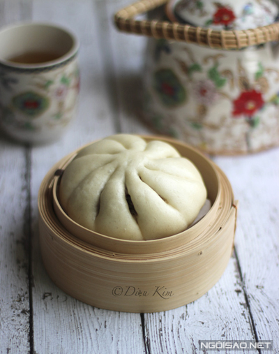 Bánh bao nhân thịt