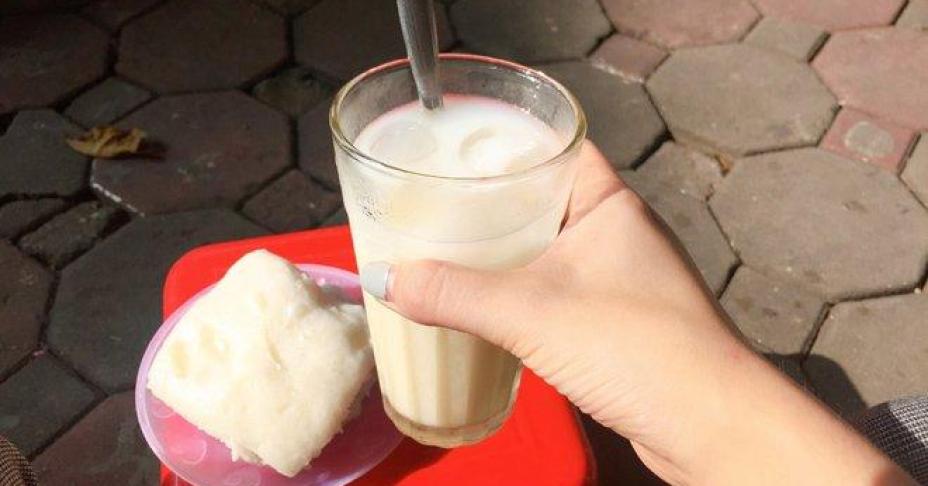 Bánh bao vuông độc, lạ hơn 30 năm không có biển hiệu vẫn nườm nượp khách, vài tiếng hết veo