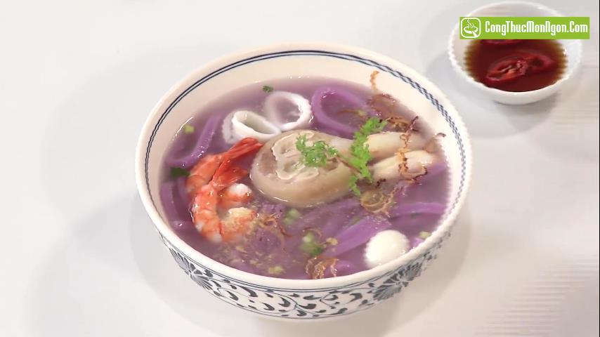 Bánh canh khoai tím