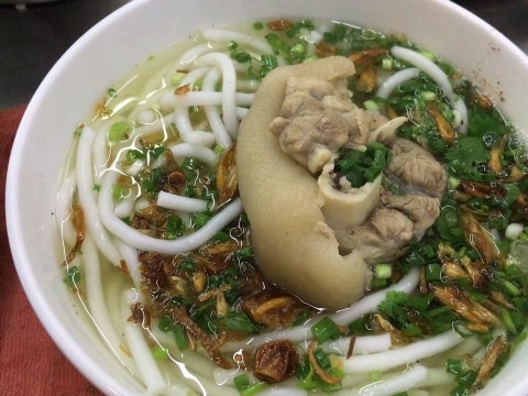 banh canh soi duc tra vinh niu chan thuc khach sai gon Bánh canh sợi đục Trà Vinh 'níu chân' thực khách Sài Gòn