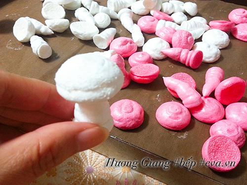 Bánh cây nấm vừa ngon lại dễ thương cho mùa Giáng sinh