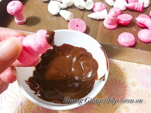 Bánh cây nấm vừa ngon lại dễ thương cho mùa Giáng sinh