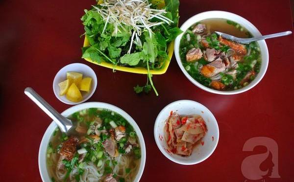 Bánh cuốn trứng, phở vịt quay - món ăn kinh điển Lạng Sơn