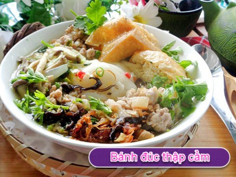 banh duc thit thap cam nong hoi an mai van them Bánh đúc thịt thập cẩm nóng hổi ăn mãi vẫn thèm