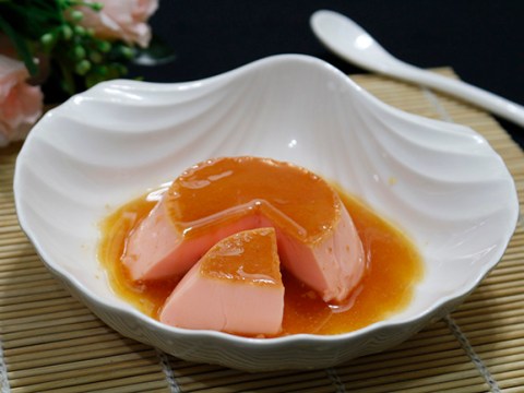 banh flan dau tay mem min ngot ngao ma cach lam khong he kho Bánh flan dâu tây mềm mịn ngọt ngào mà cách làm không hề khó