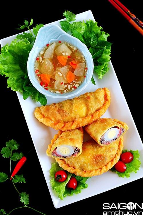 Bánh gối kiểu Hà Nội giòn ngon độc đáo