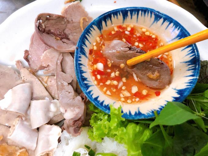 Bánh hỏi lòng heo