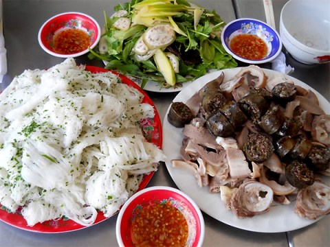 banh hoi long heo chua an chua biet quy nhon Bánh hỏi lòng heo - chưa ăn chưa biết Quy Nhơn