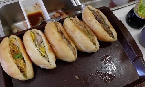 Bánh mì bằng lòng bằng tay ở Sài Gòn