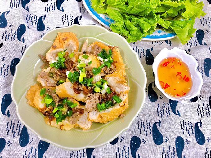 Bánh mì hấp thịt băm