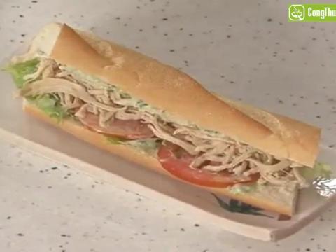 banh mi kep thit ga Bánh mì kẹp thịt gà