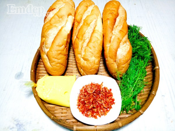 Bánh mì nướng bơ tép giòn tan cho bữa sáng