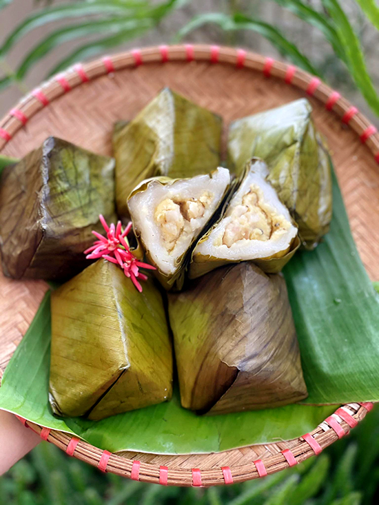 Bánh nếp nhân mặn