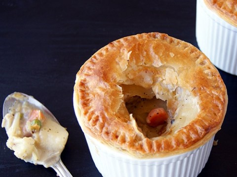 banh pot pie mem trong gion ngoai ban thu chua Bánh pot pie mềm trong, giòn ngoài bạn thử chưa?