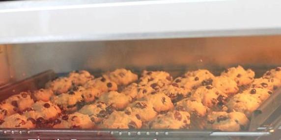 Bánh quy chocolate chip làm cực dễ ăn cực ngon