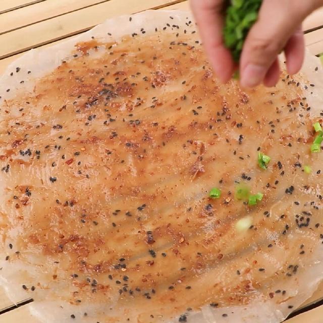 Bánh tráng mắm ruốc tóp mỡ phô mai nướng