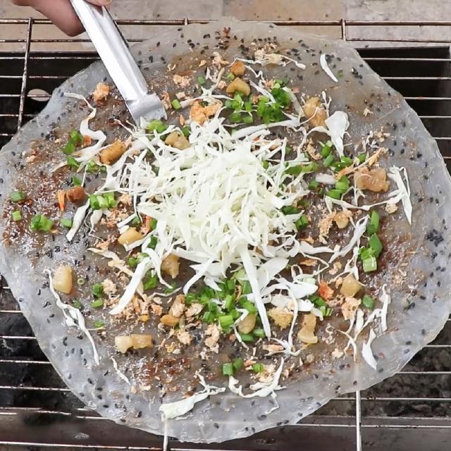 Bánh tráng mắm ruốc tóp mỡ phô mai nướng