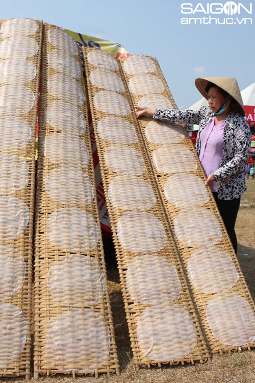 Bánh tráng phơi sương Trảng Bàng được vinh danh di sản phi vật thể quốc gia