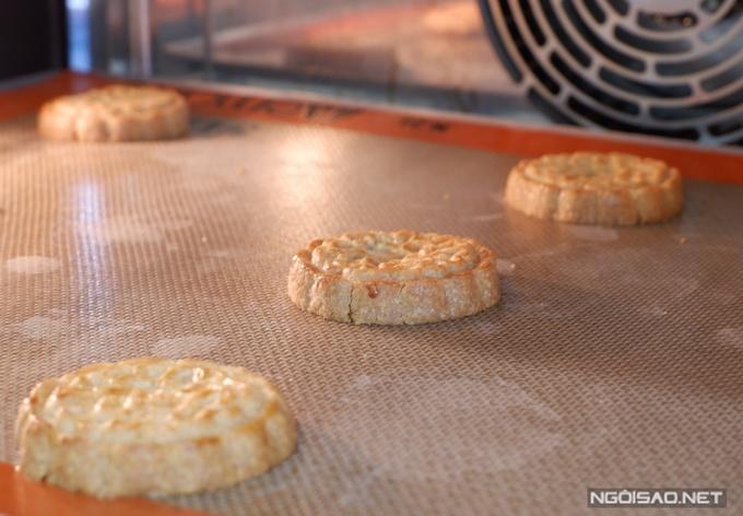 Bánh Trung thu cookie mới lạ ở Sài Gòn