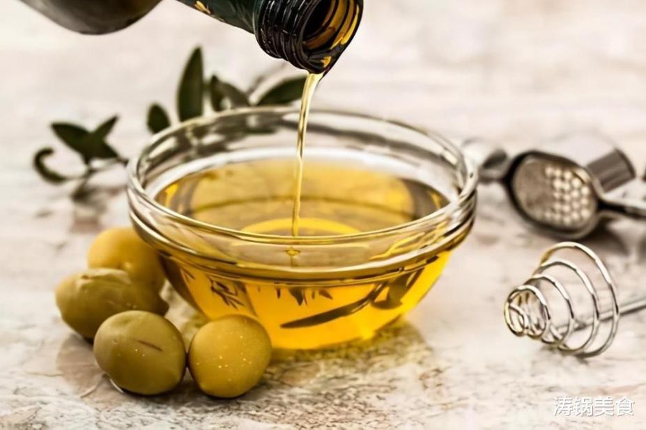 Bảo quản thịt lợn trực tiếp trong tủ lạnh là sai lầm, làm cách này thịt cả tháng vẫn tươi ngon