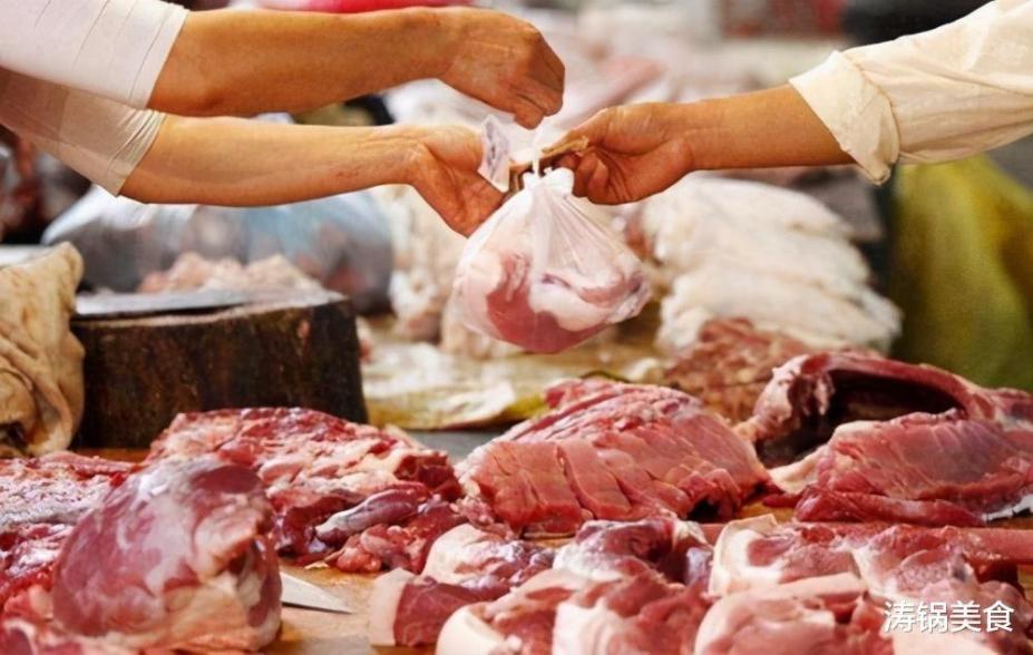 Bảo quản thịt lợn trực tiếp trong tủ lạnh là sai lầm, làm cách này thịt cả tháng vẫn tươi ngon
