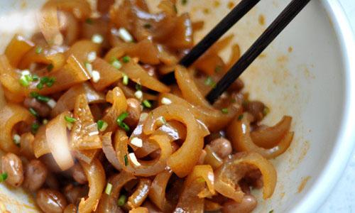 Bì heo trộn đậu phộng dai giòn sần sật