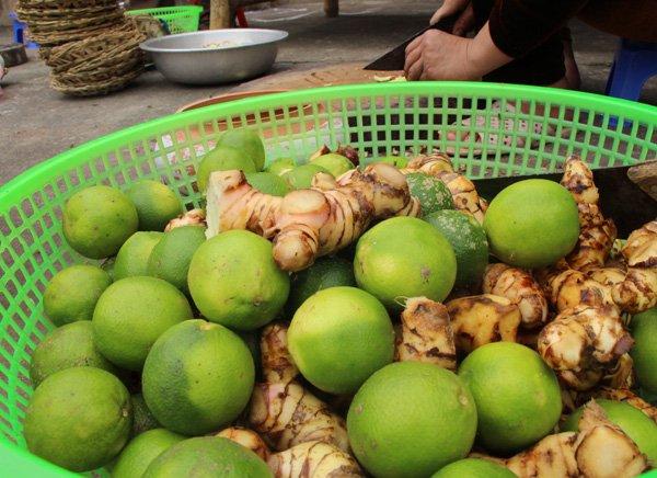 Bí mật 10 loại gia vị có trong nồi cá kho làng Vũ Đại