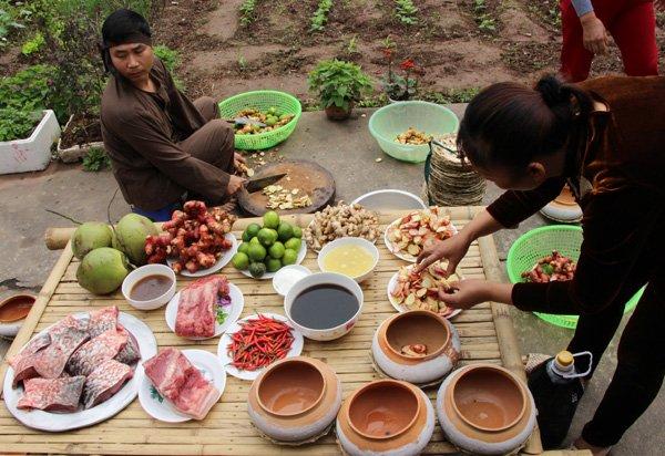 Bí mật 10 loại gia vị có trong nồi cá kho làng Vũ Đại