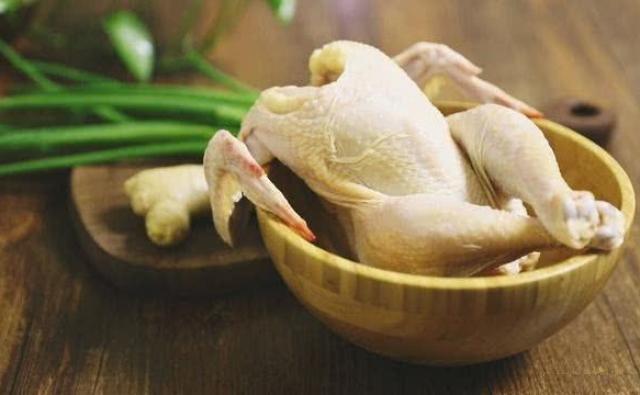 Bí quyết giúp món thịt gà luộc hoàn hảo hơn gấp nhiều lần