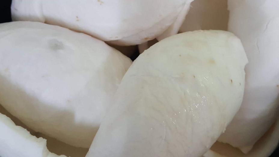 Bí quyết làm mứt dừa non không bị chảy nước, nhiều người tiếc hùi hụi vì đến giờ mới biết